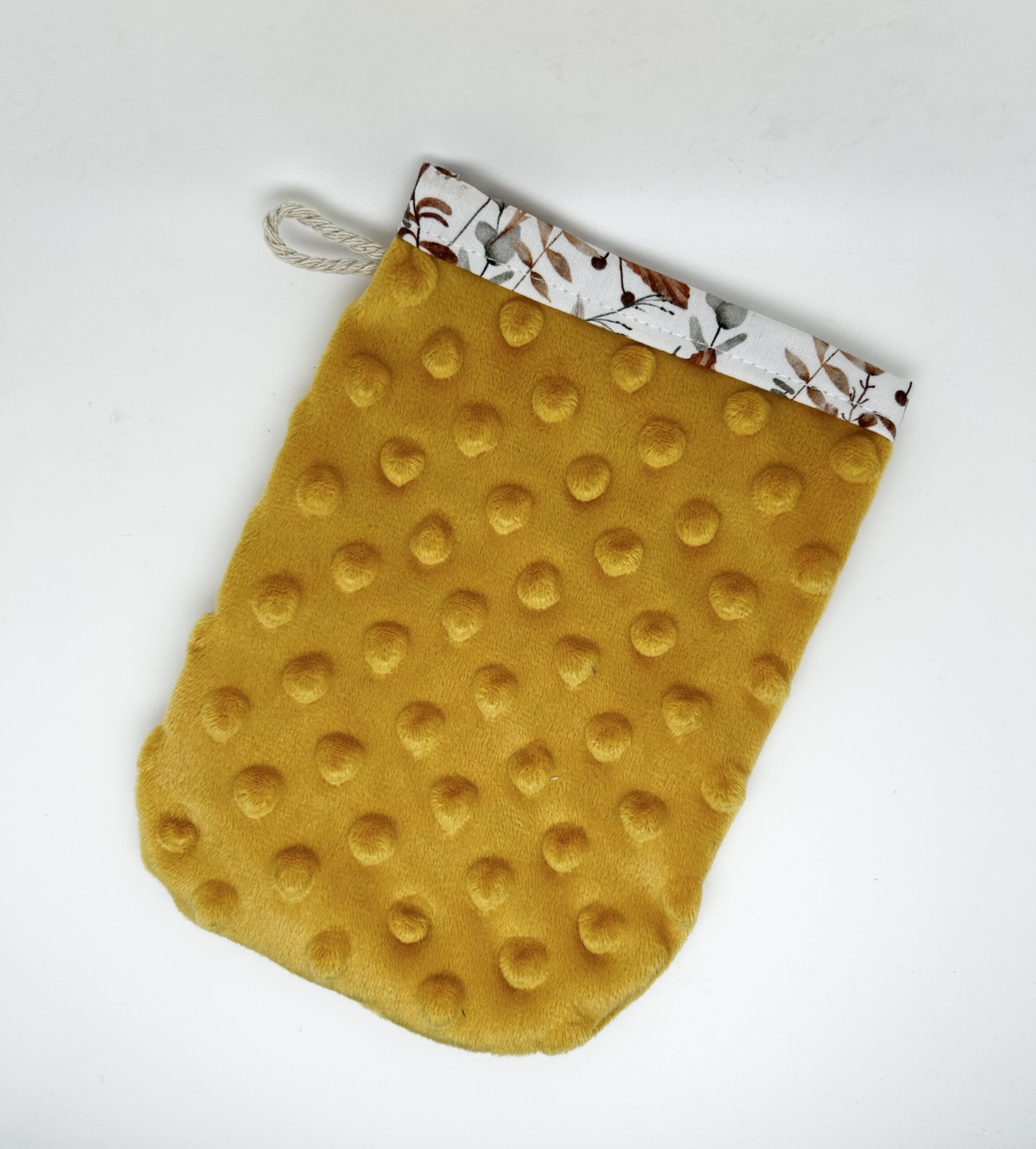 gant démaquillant jaune moutarde